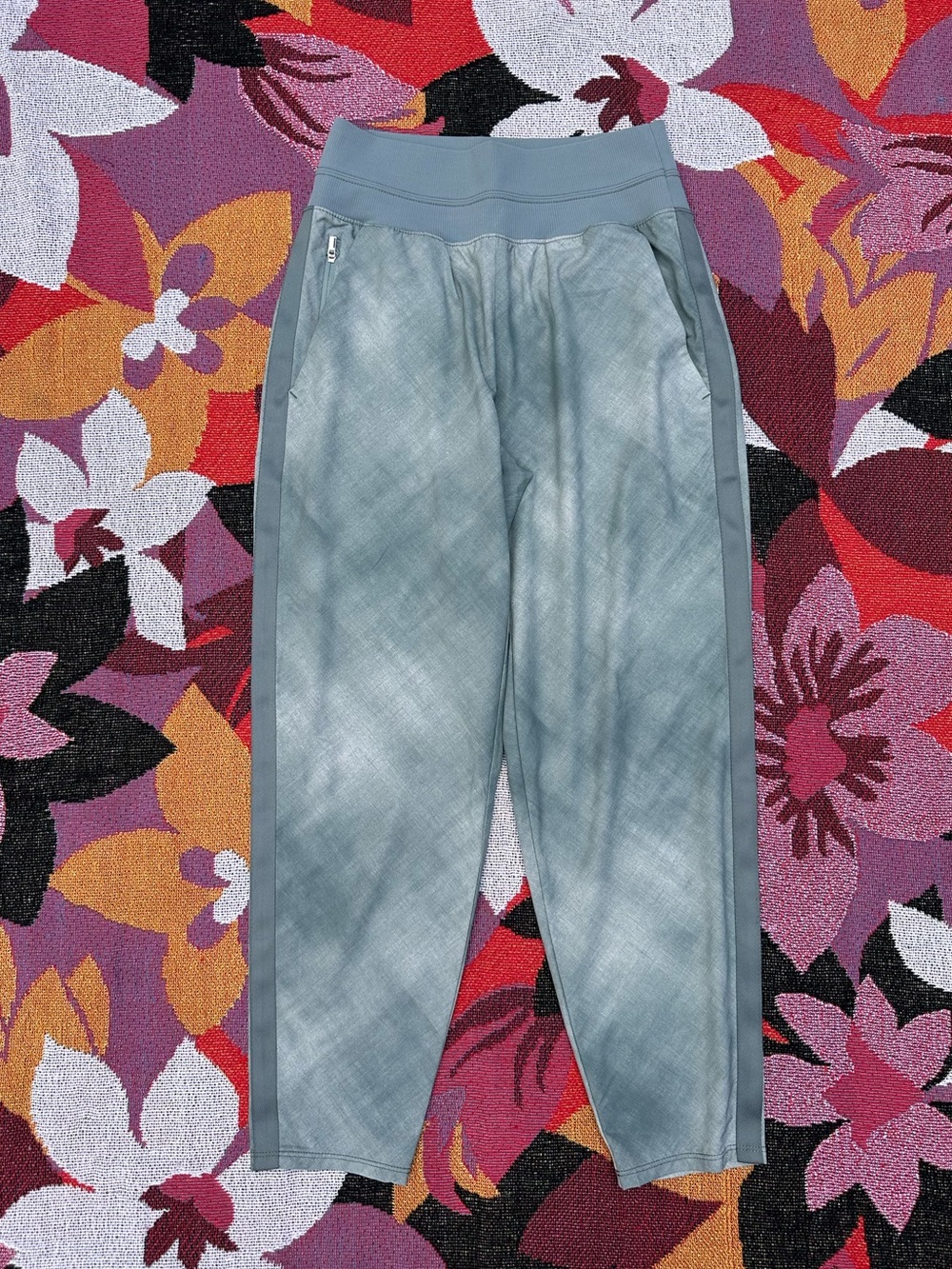 Athleta Nolita Slim Tapered Printed Crop Pants